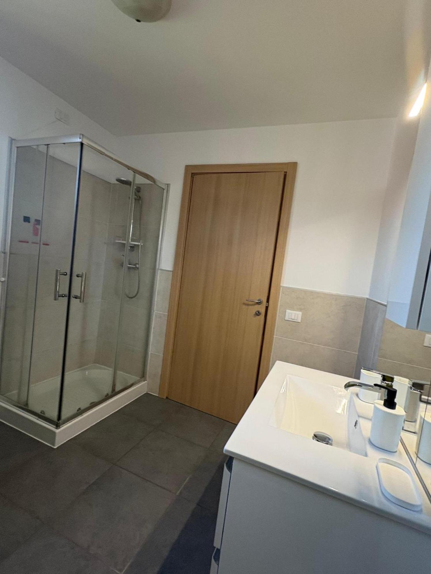 Crossroads Apartment Santa Maria la Longa Buitenkant foto