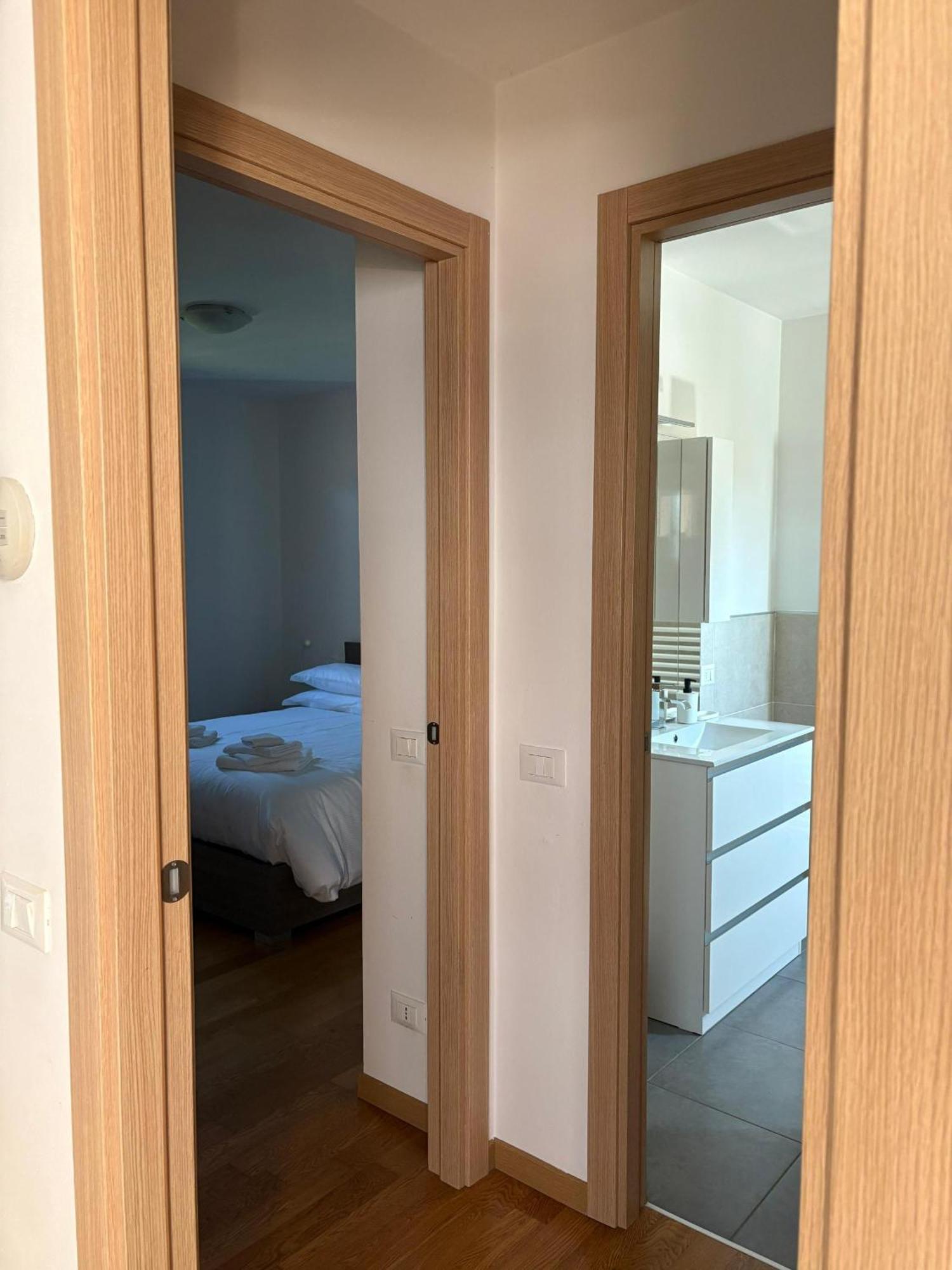 Crossroads Apartment Santa Maria la Longa Buitenkant foto
